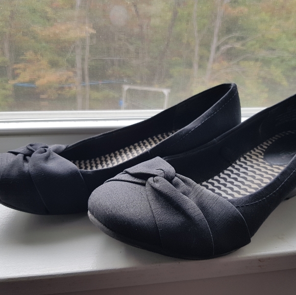 2/$35   Seychelles Wedge - Picture 3 of 4